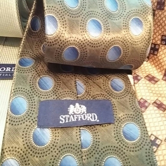 Lot of 4 Stafford ties - Picture 4 of 5